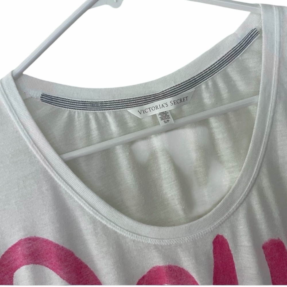 Victoria’s Secret Short Sleeve Love 💗 Tee / VS Love 💗 Behati Shirt - Picture 5 of 6